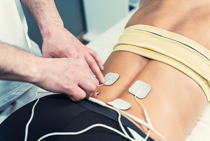 Alt bel bölgesinde elektrostimülasyon tedavisi